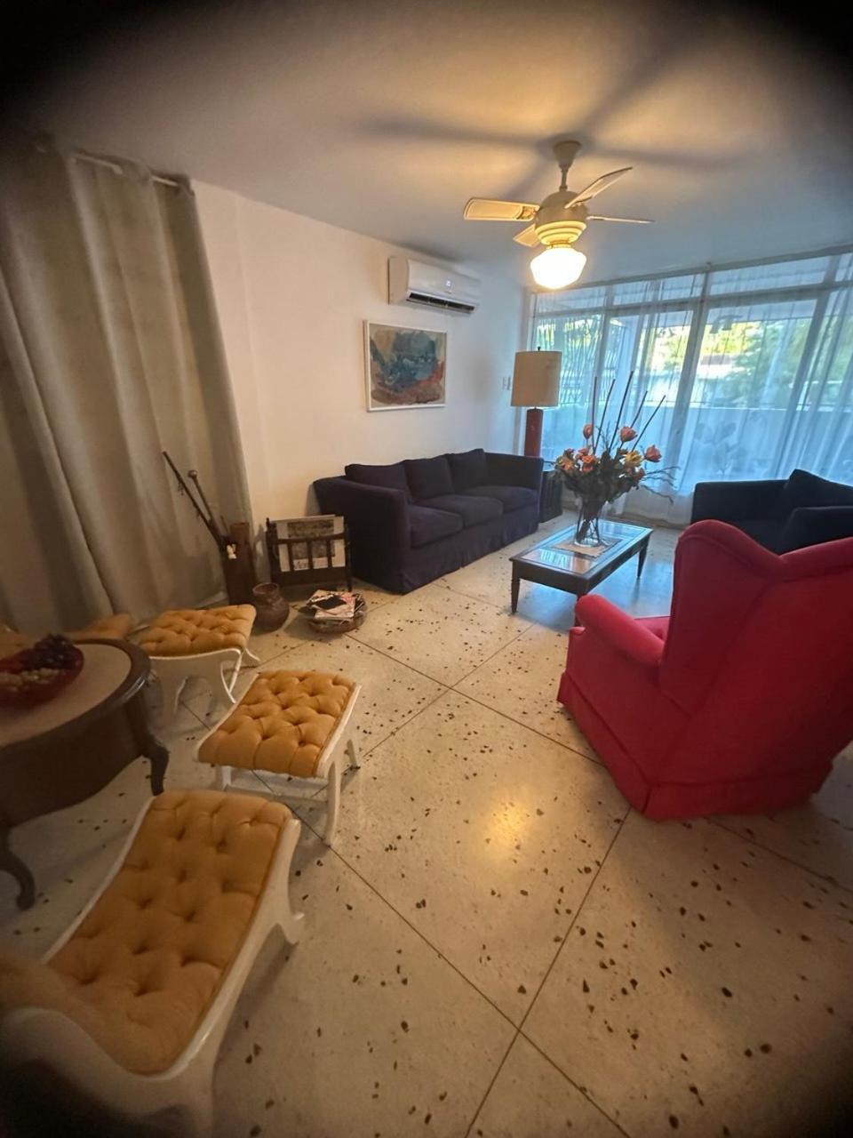 Apartamento Unico En 3 Habitaciones, 3 Banos, Terrazas, Hamaca, Estacionamiento, Smartv, Wifi Y Decoracion Brutal Estilo Art Deco - Moderno *