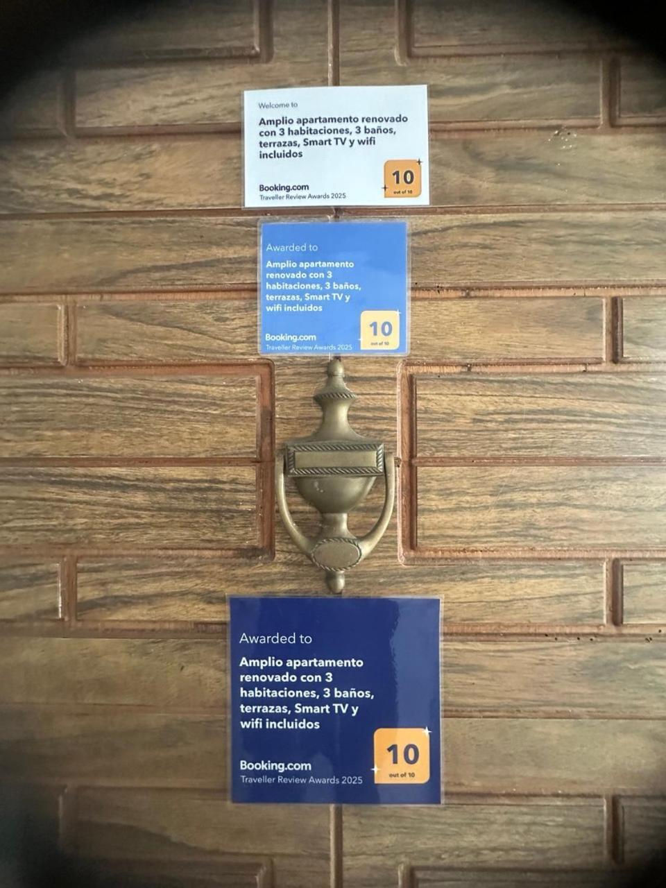 Unico En 3 Habitaciones, 3 Banos, Terrazas, Hamaca, Estacionamiento, Smartv, Wifi Y Decoracion Brutal Estilo Art Deco - Moderno Apartamento