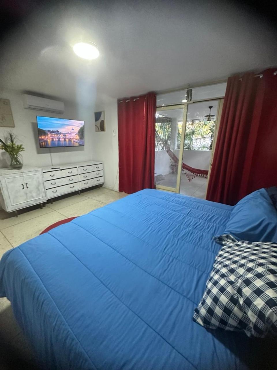 Unico En 3 Habitaciones, 3 Banos, Terrazas, Hamaca, Estacionamiento, Smartv, Wifi Y Decoracion Brutal Estilo Art Deco - Moderno Apartamento *