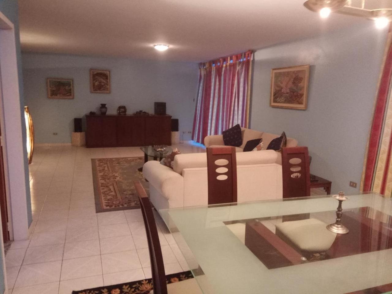 Penthouse En El Centro Financiero De * Caracas