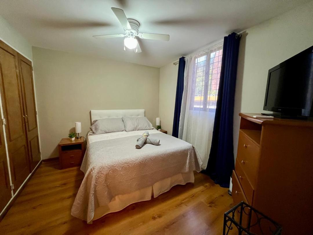 Comfortable For 4 People In La Tahona *