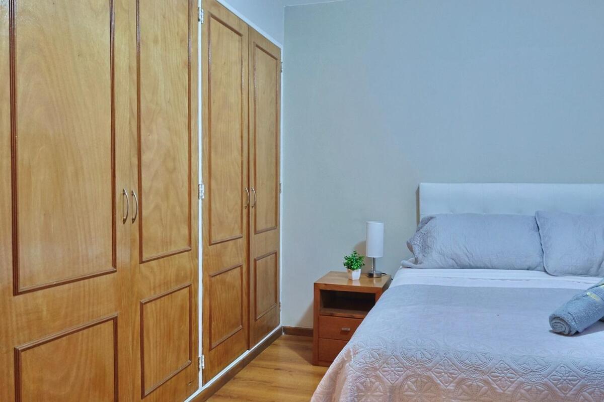 Comfortable For 4 People In La Tahona Apartamento *