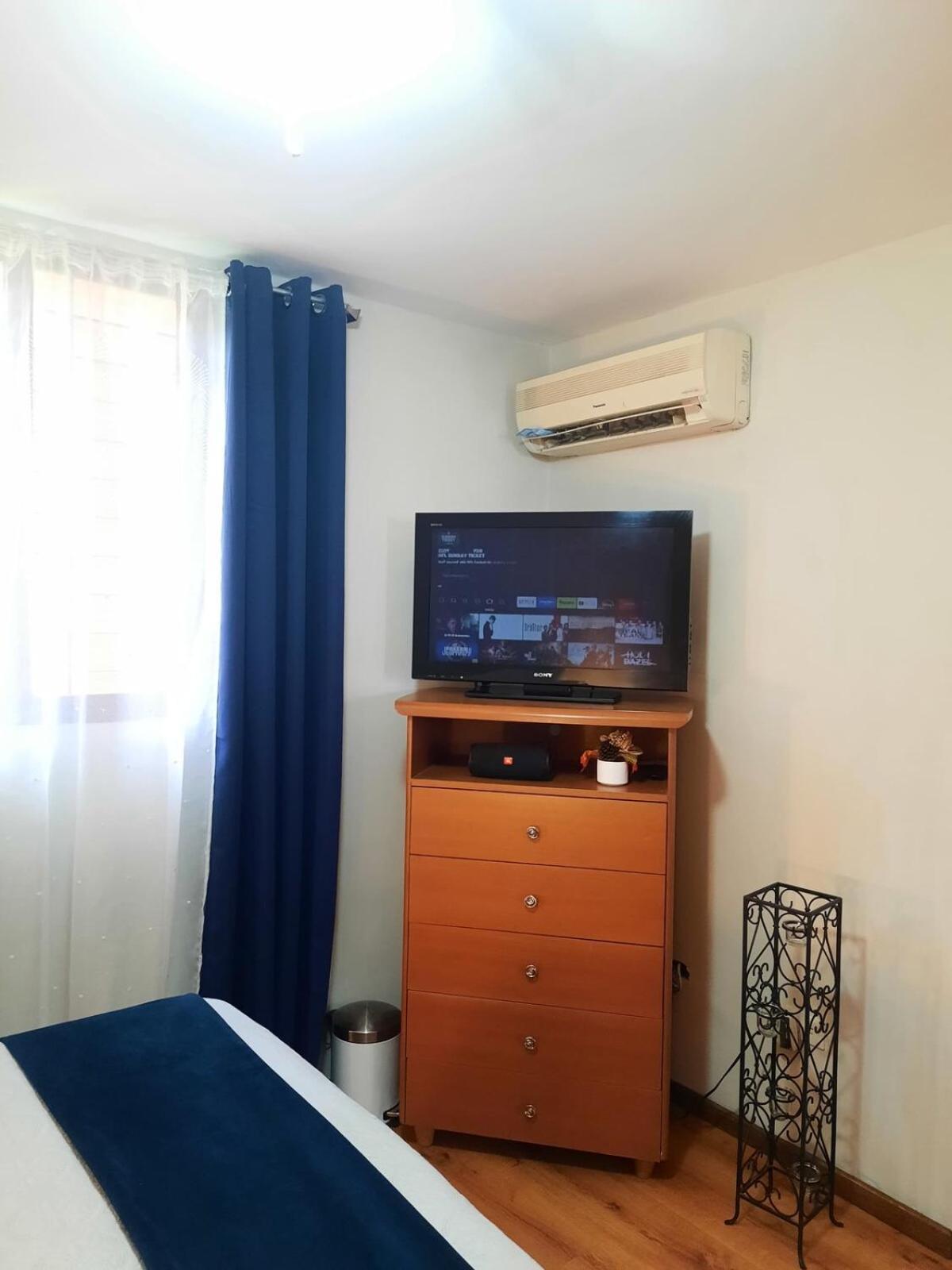 Comfortable For 4 People In La Tahona Apartamento Caracas
