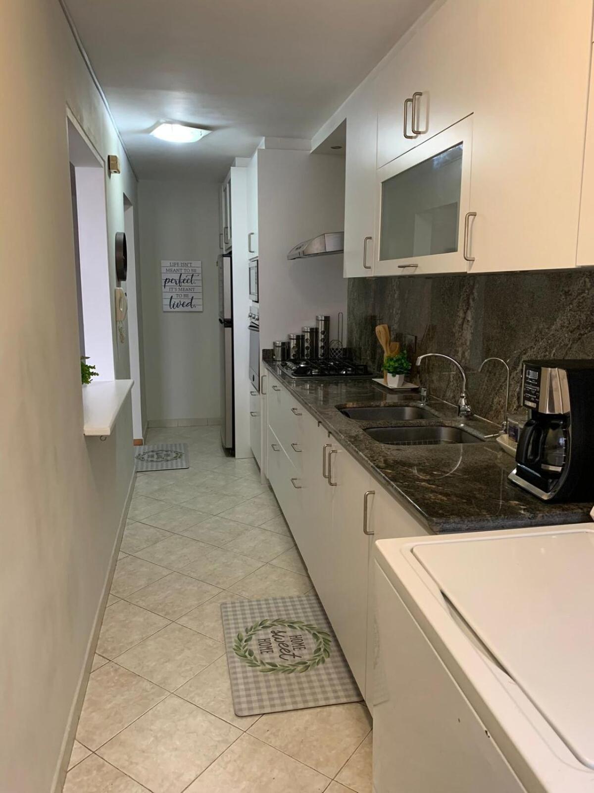Comfortable For 4 People In La Tahona