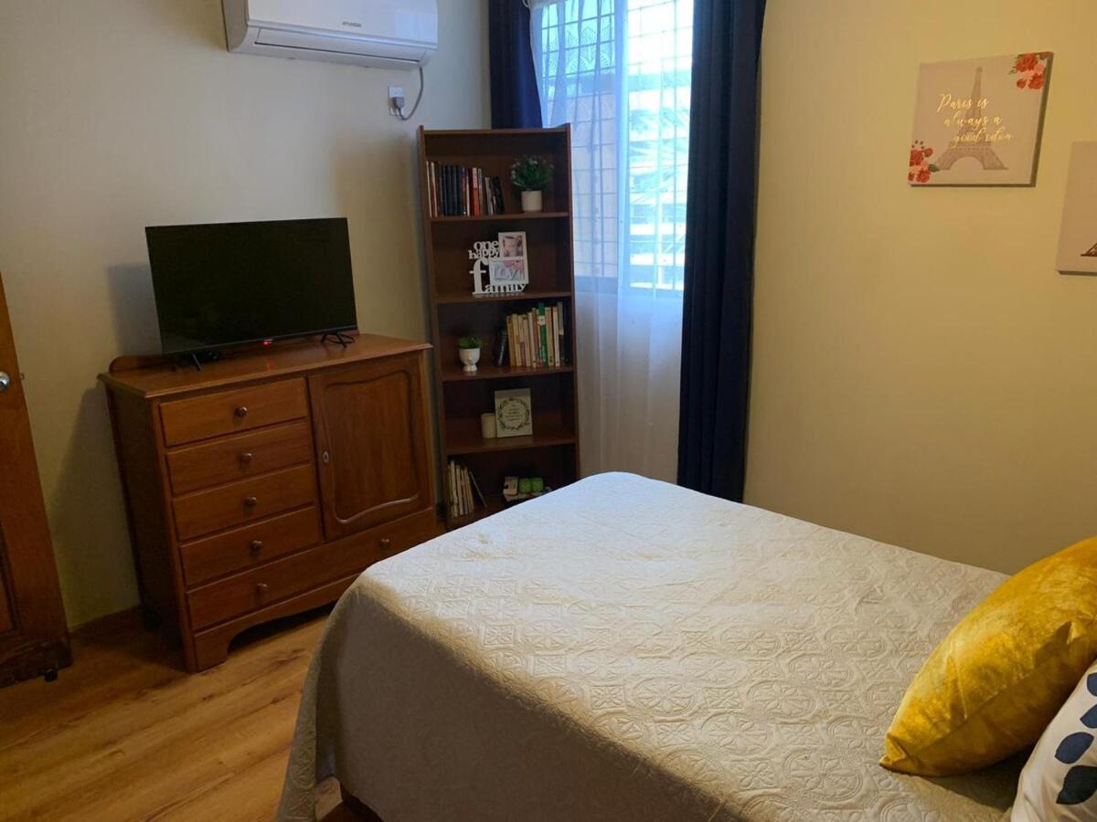 Comfortable For 4 People In La Tahona Apartamento Caracas
