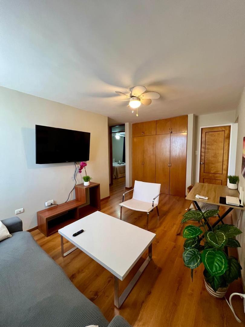 Comfortable For 4 People In La Tahona
