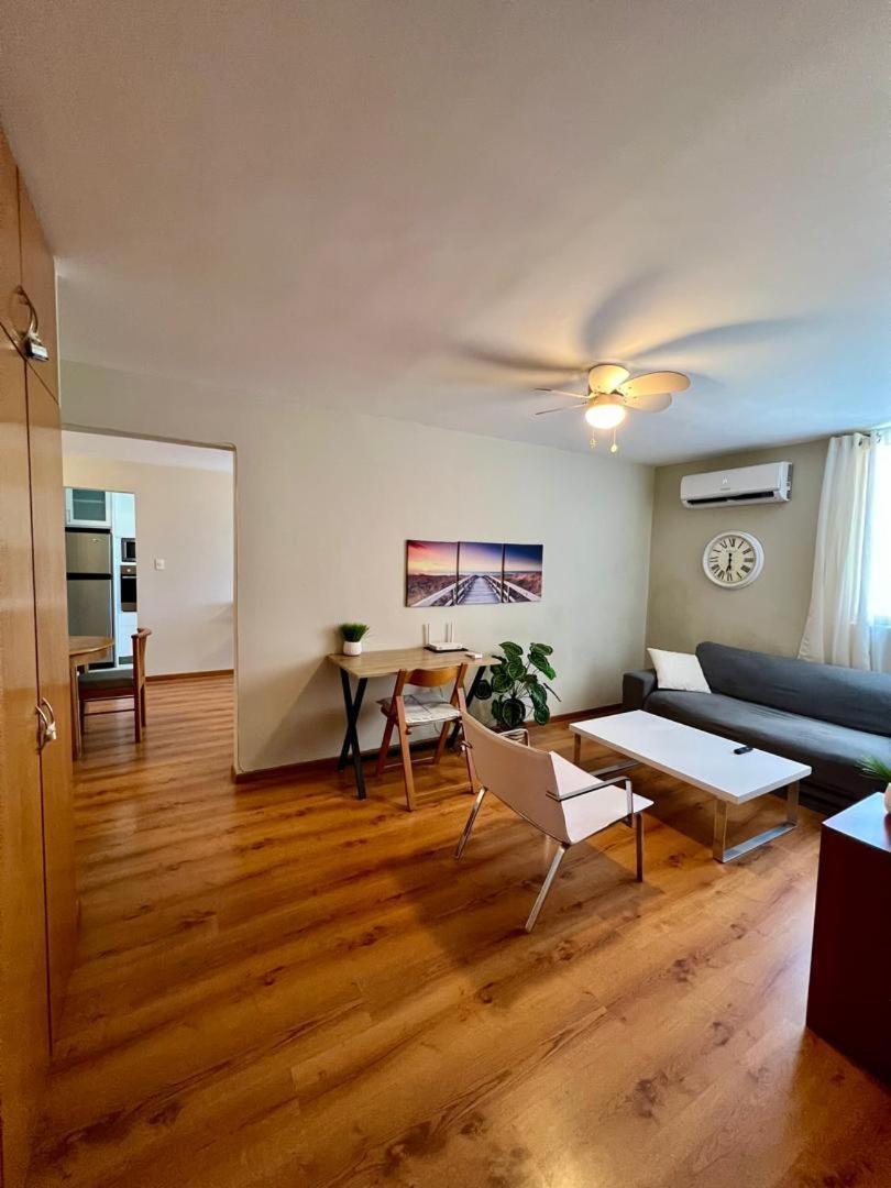 Comfortable For 4 People In La Tahona *