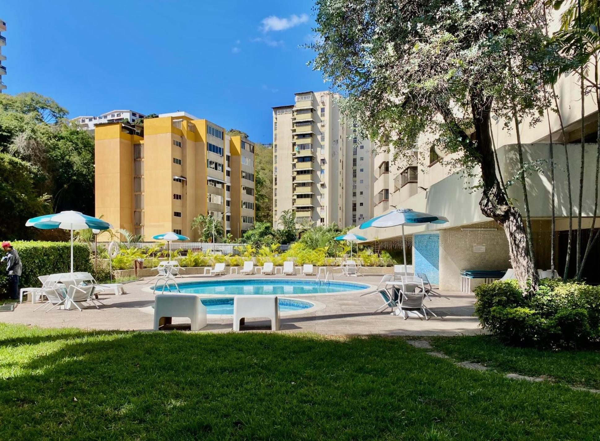 Super In With 2 Pet Friendly Caracas