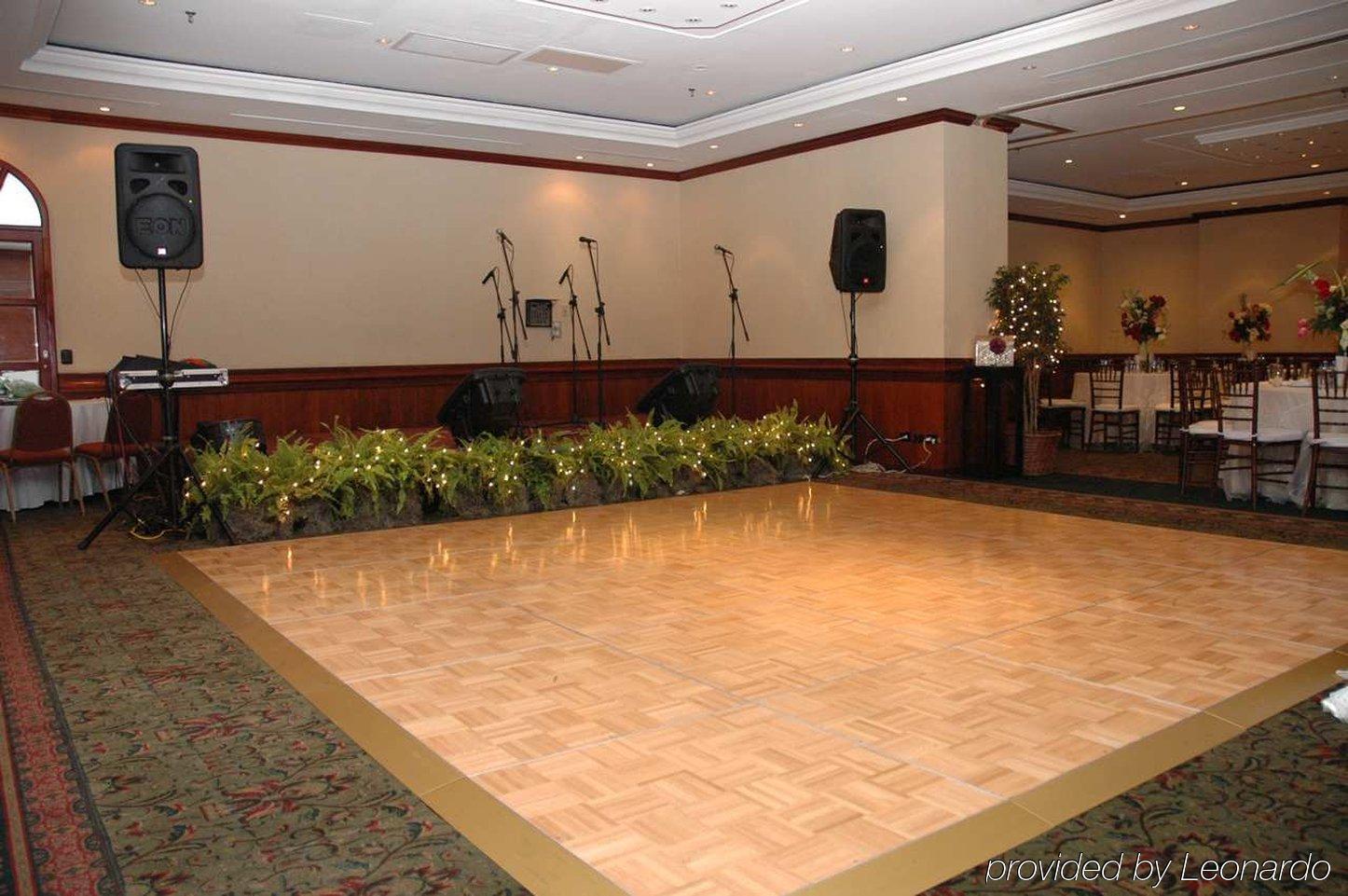 Ambassador Hotel 4*