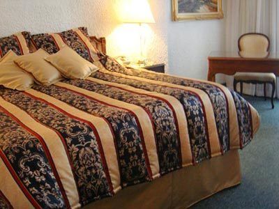 Hotel Avila 4*