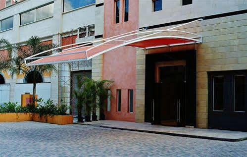Altamira Village 4*