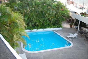 Hotel Paseo De Mercedes 4*