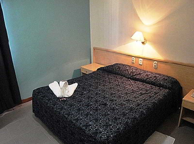 Americas Hotel 3*