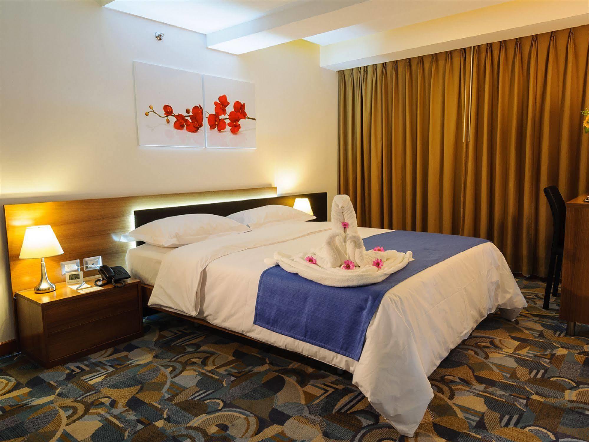 Hotel Alex