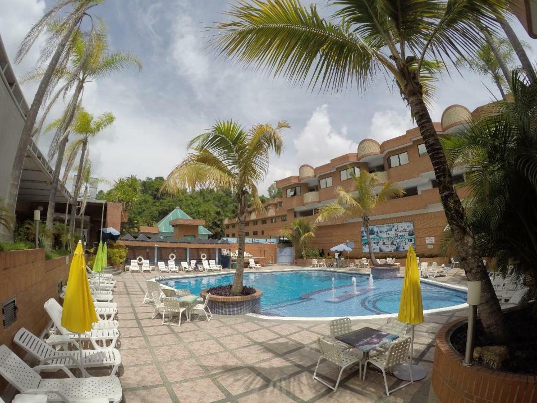 Montaña Suites Hotel