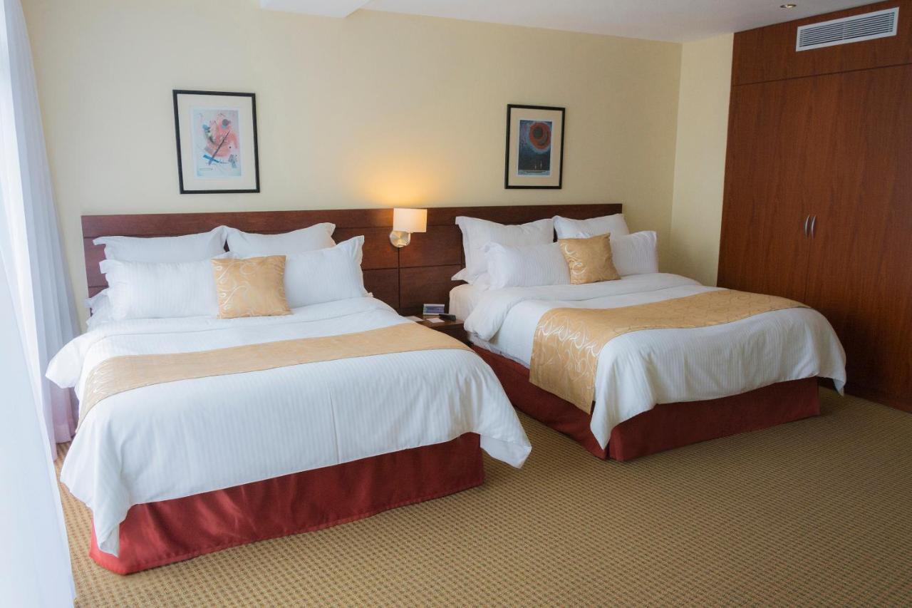 Continental Altamira 4*