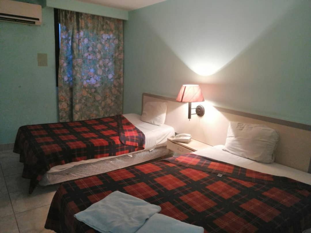 El Conde Hotel