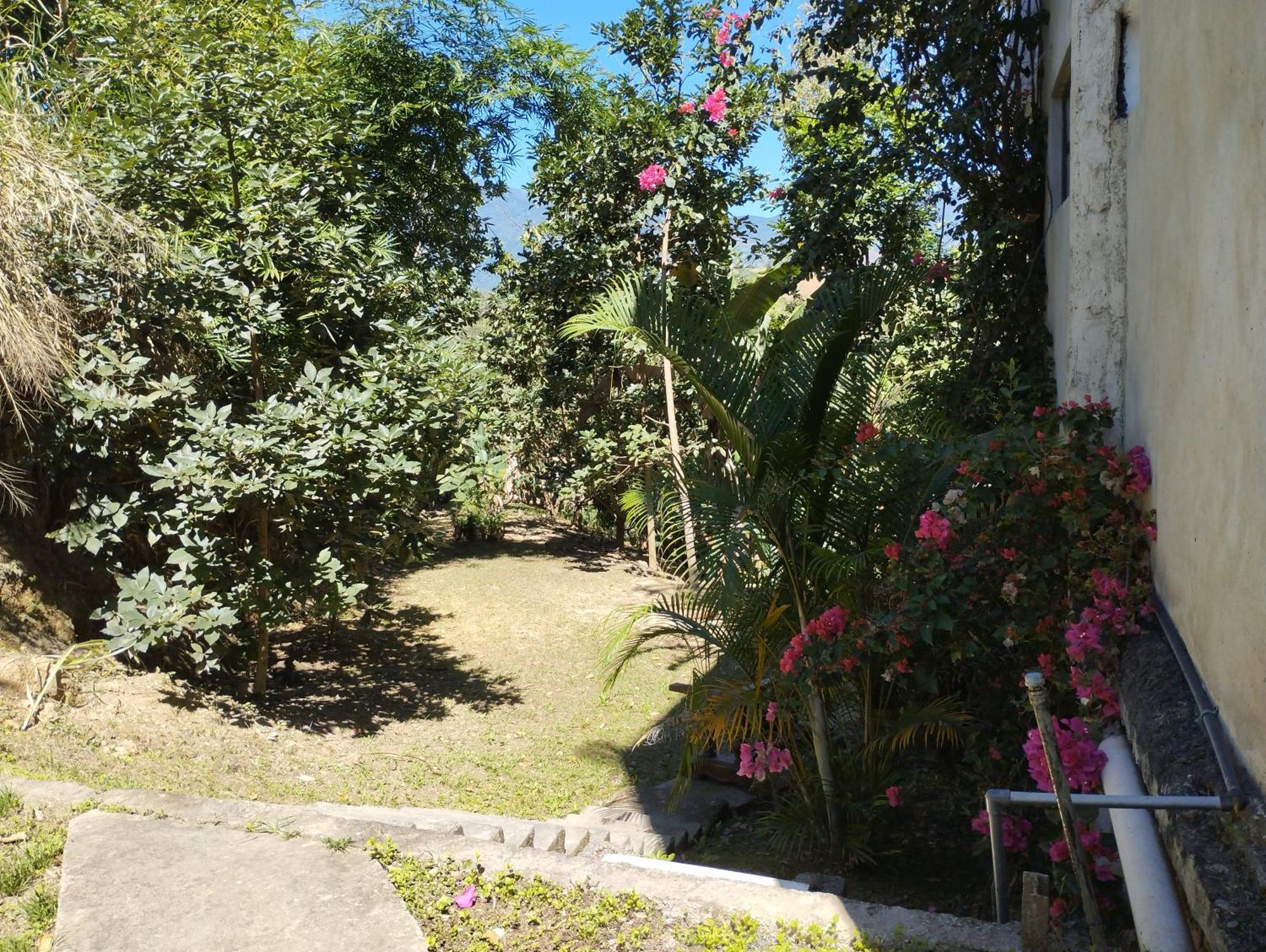 74 Caracas
