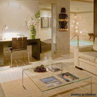 Cumberland Hotel 3*