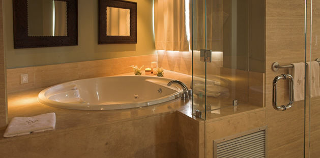Hotel The 4*