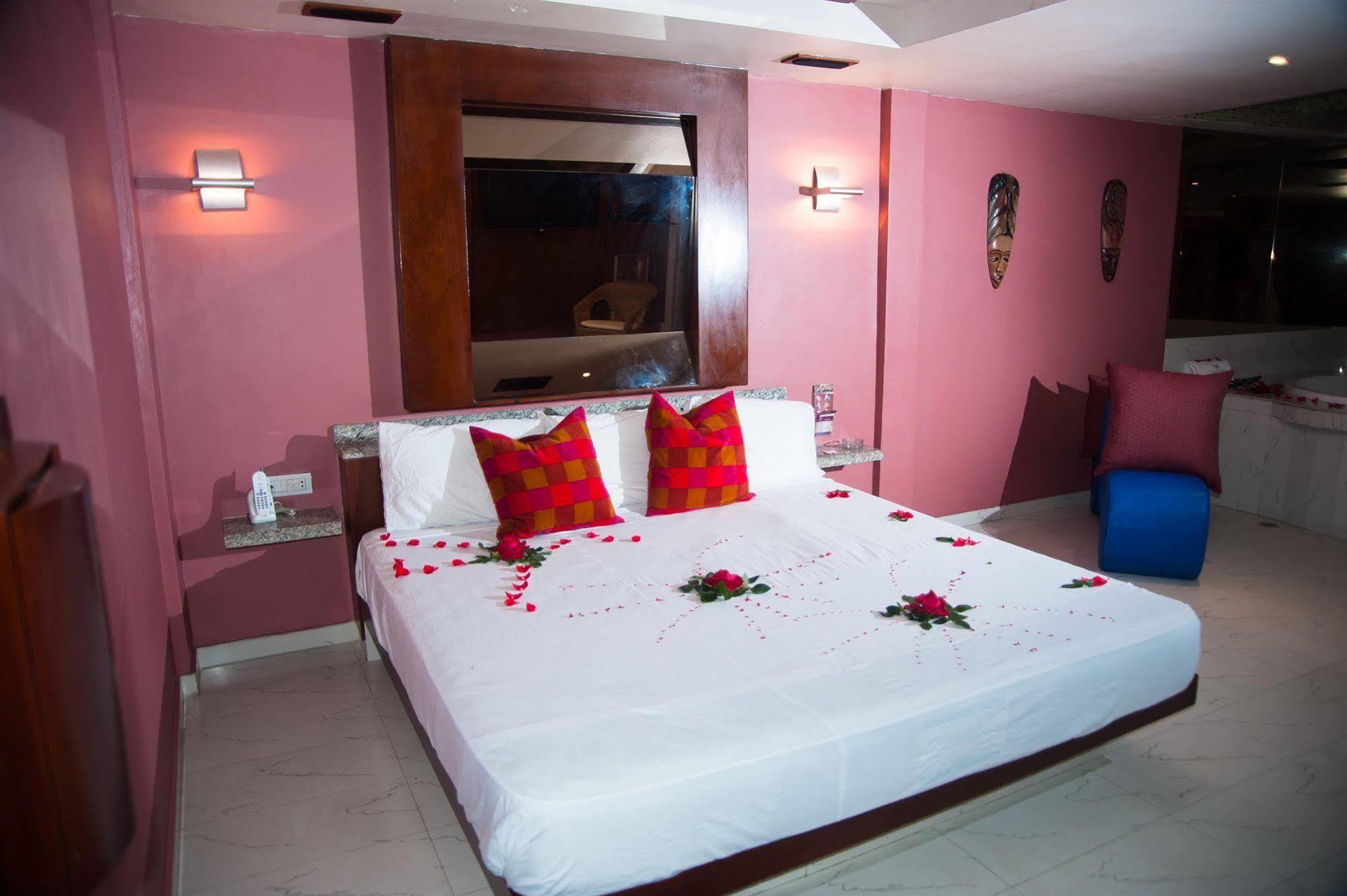 Aladdin Hotel 3*