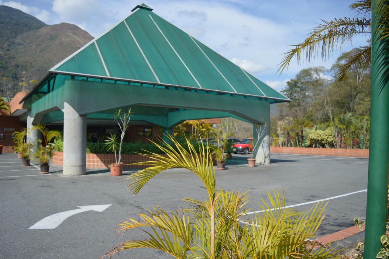 Montana Suites Hotel 4*
