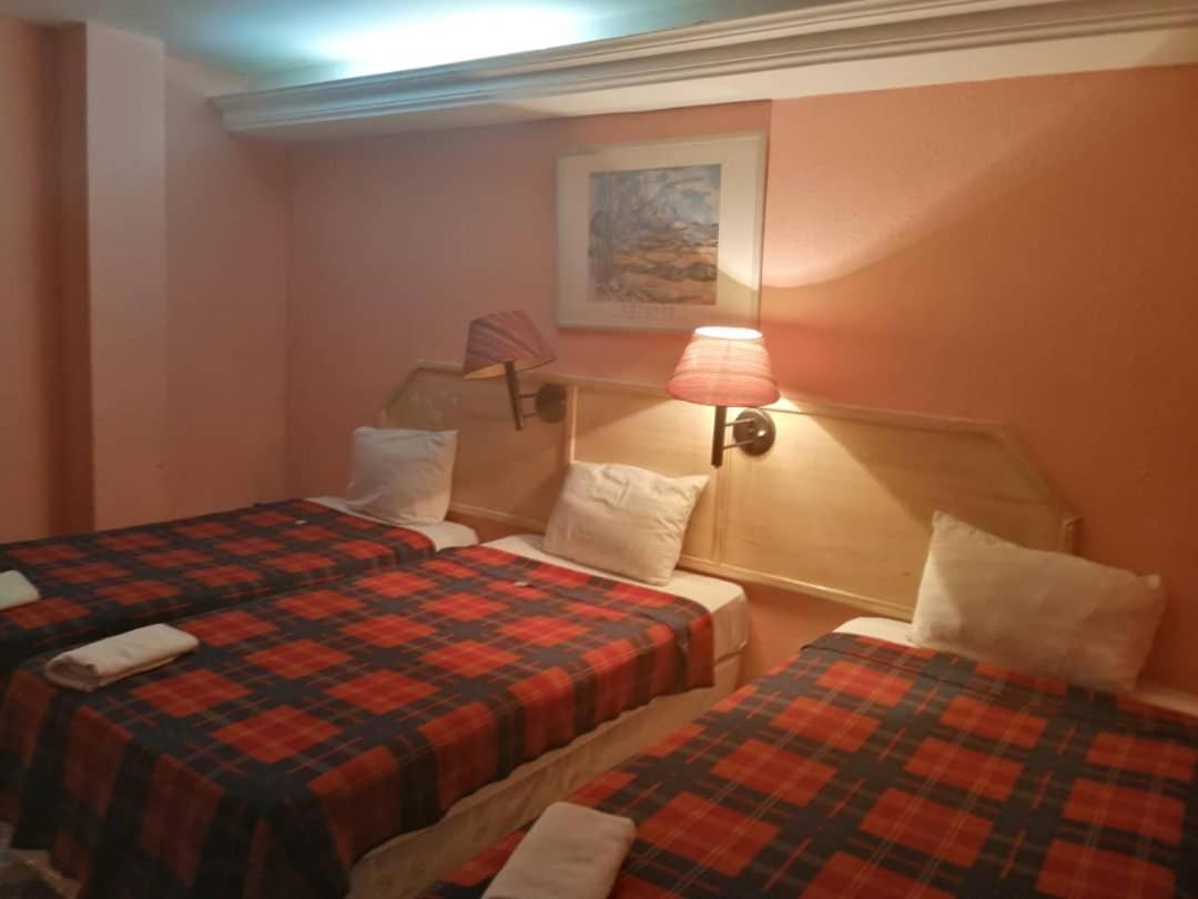El Conde Hotel *