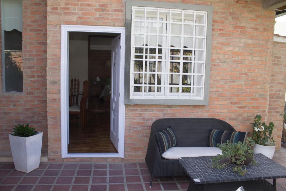 Chalet, Clima Y Tranquilidad De Montana En * Caracas