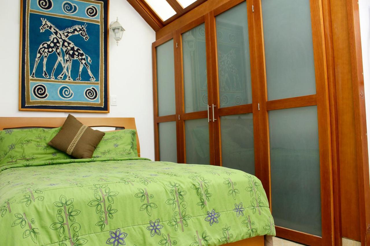 Chalet, Clima Y Tranquilidad De Montana En * Caracas